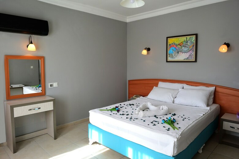 Kleopatra Coral Apart Hotel