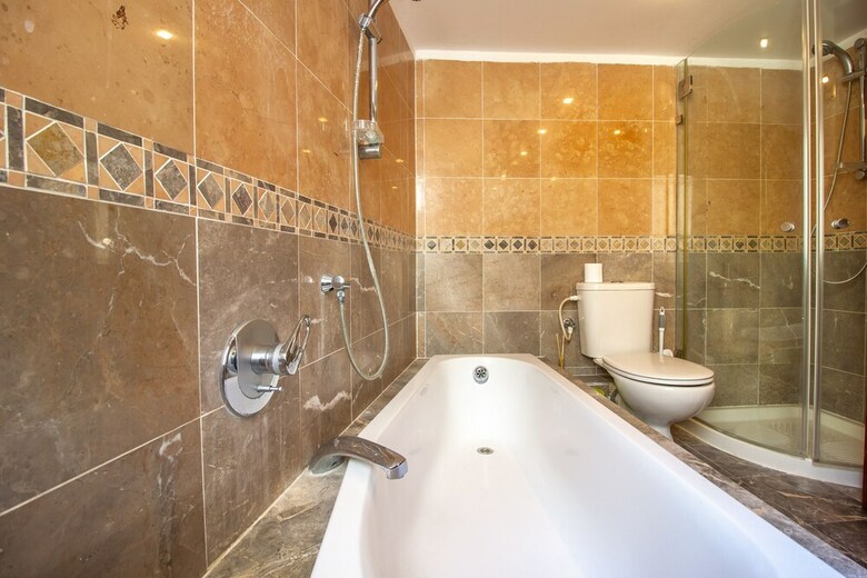 Art Apartment In Mamila