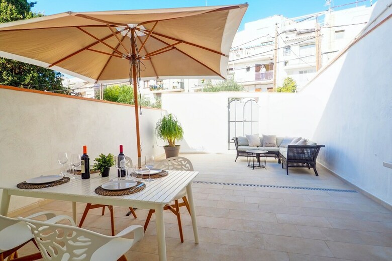 San Sebastian Apartment With Patio