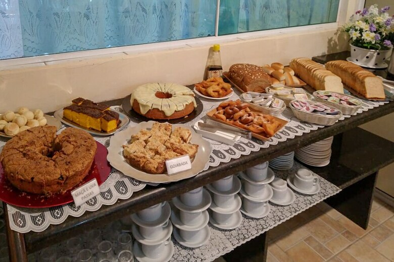 Oyo Costa Serena Hotel