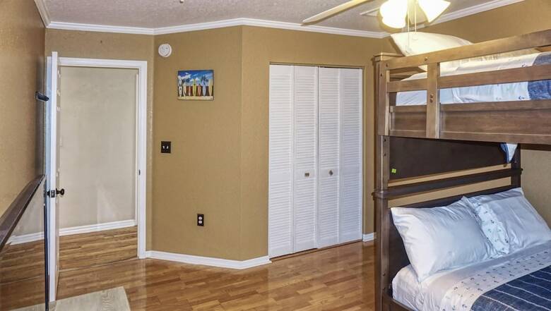 Treasure Island Intercoastal Boat Dock Pool 7989 By Techtravel