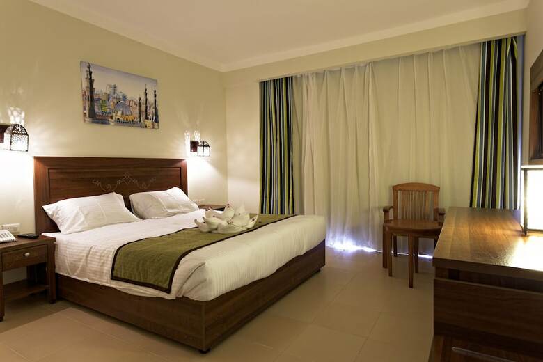 Hotel The Three Corners Royal Star Beach Resort