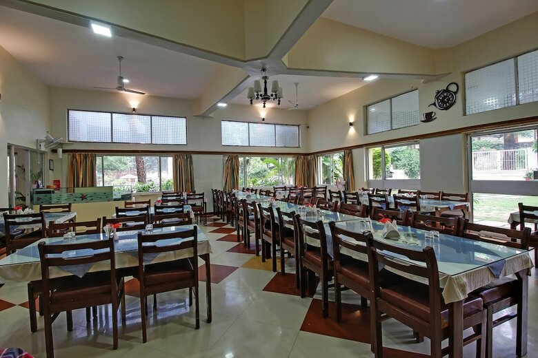 Hotel Sunset Inn Mount Abu With Swimming Pool