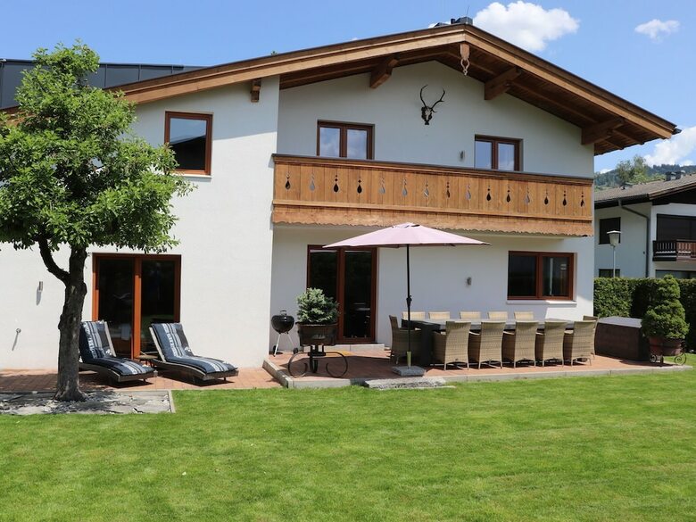 Spacious Chalet With Garden In Salzburg