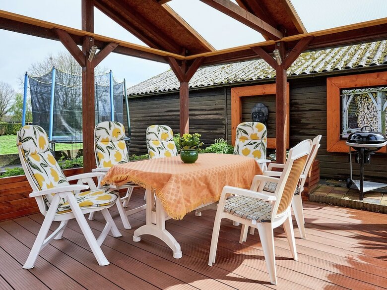 Luxurious Holiday Home In Valthermond With Terrace