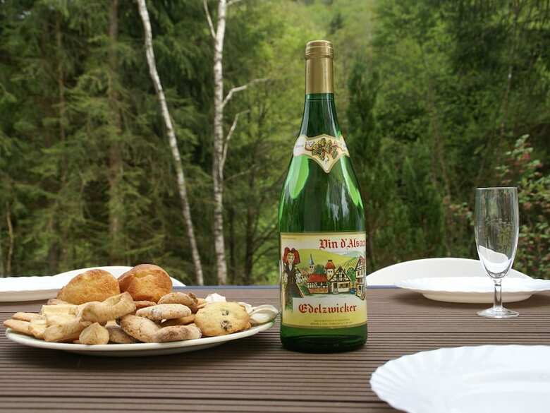 Villa Beautiful Chalet In Le M�nil With Private Garden