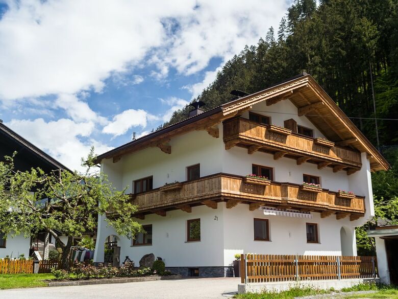 Cozy Apartment In Tyrol With Balcony