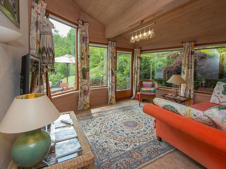 Beautiful Chalet In Zell Am See With A Pool