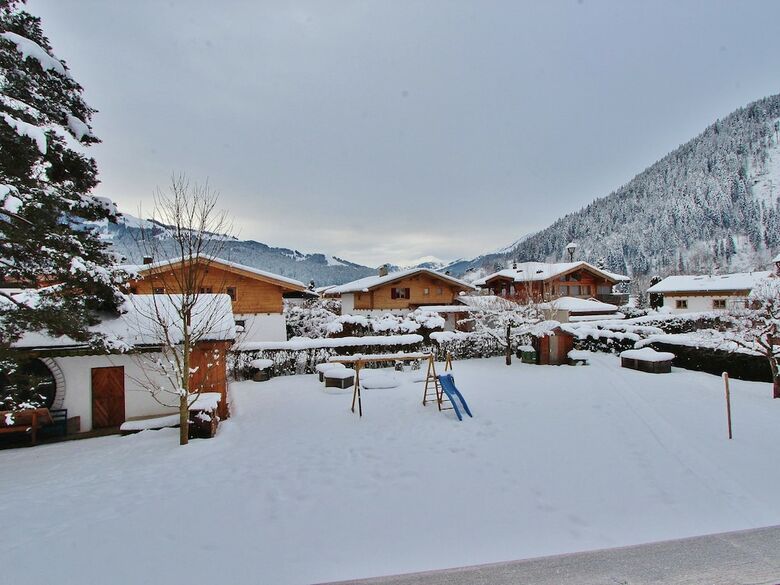 Spacious Apartment In Kitzbuhel With Balcony