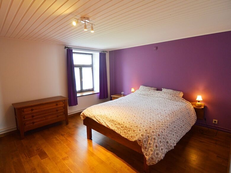 Country Cottage For Groups With A Pool Table And Professional Kitchen