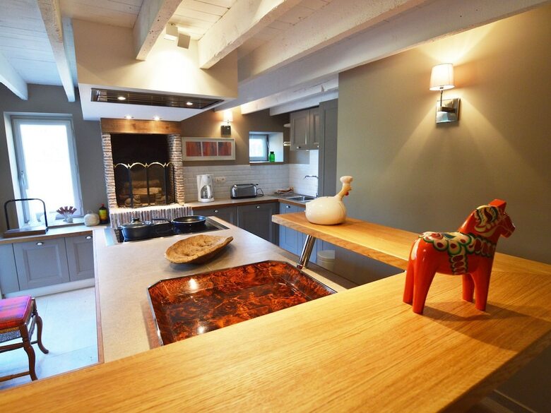 Modern Holiday Home In Viroinval With Forest Near