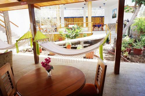 Hostal The Blue Booby House