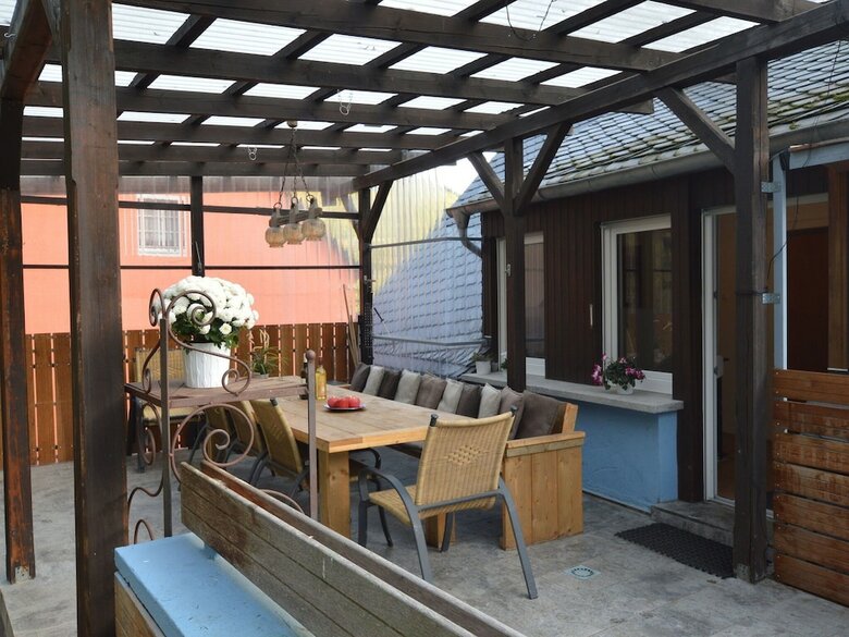 Comfy Holiday Home In Veldenz With Parking