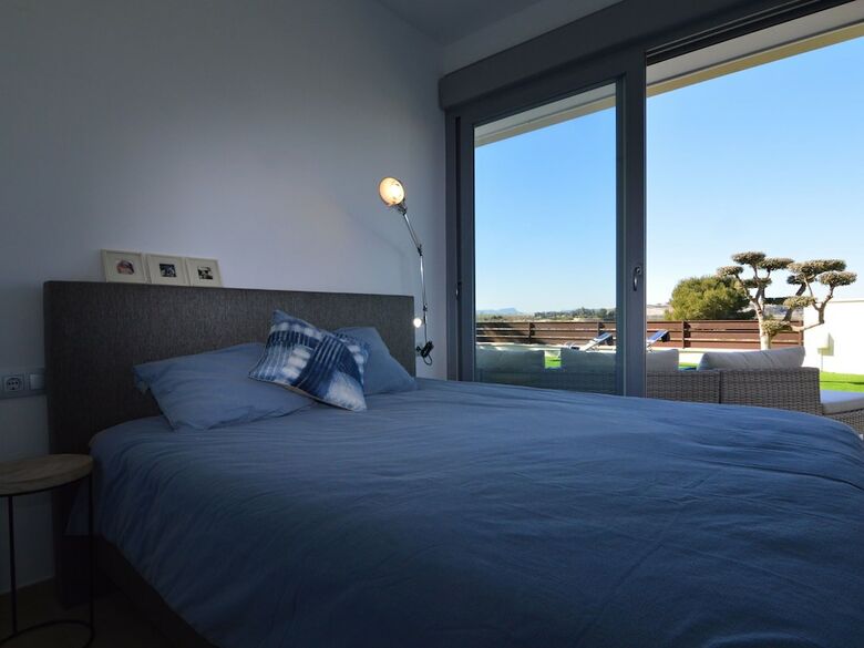 Luxurious Villa With Private Swimming Pool In Orihuela