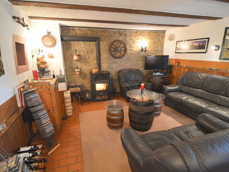Holiday Home In Ittel With Balcony, Heating, Bbq, Parking