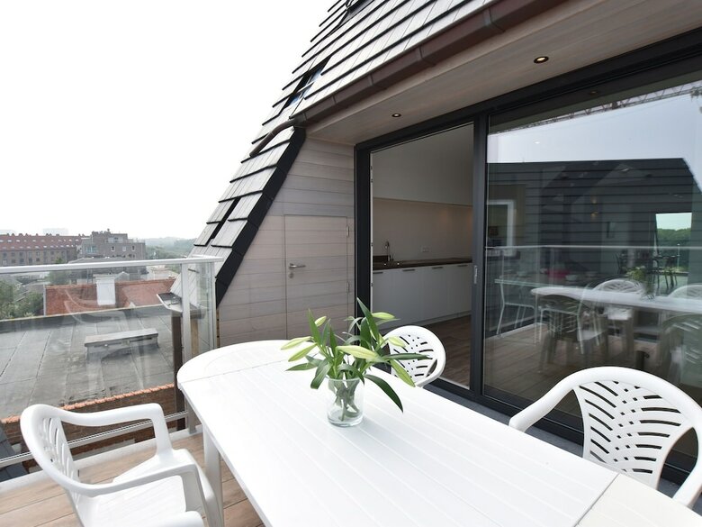 Modern Apartment By The Beach In Bredene