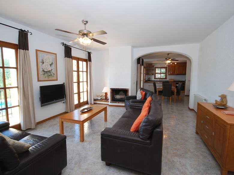 Deluxe Villa In Calonge With Private Pool