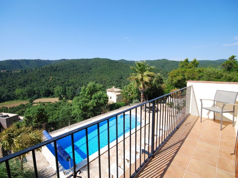Deluxe Villa In Calonge With Private Pool