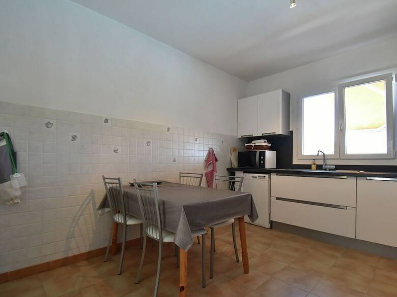 Quaint Villa In Argelliers With Private Swimming Pool