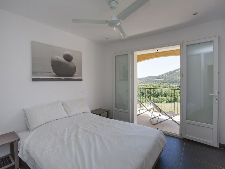 Adorable Villa With In Roquebrun Swimming Pool