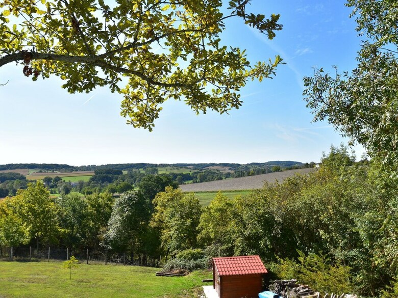 Quaint Holiday Home In Lusignac With Swimming Pool