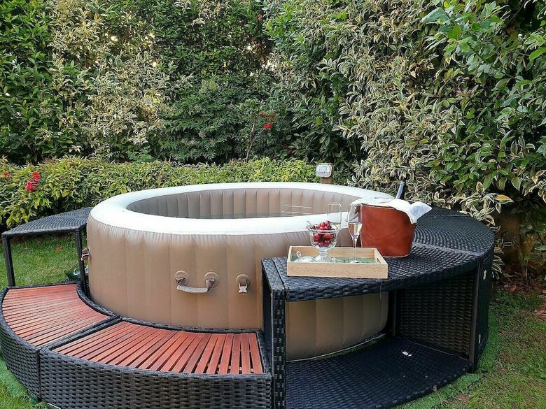 Luxurious Villa In Lombardy With Garden And Jacuzzi