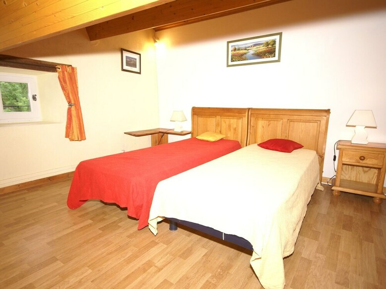 Beautiful Holiday Home In Saint-pons Near Forest