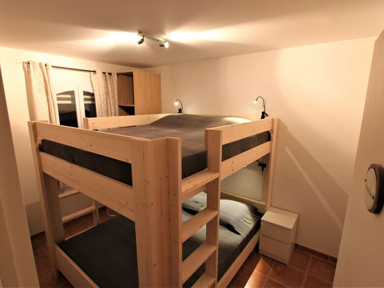 Cosy Holiday Home In Arles With Pool