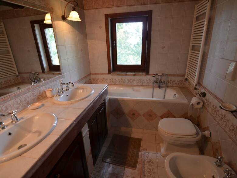 Beautiful Villa With Private Swimming Pool, Garden And Panoramic View 10+5