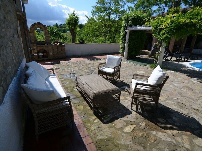 Beautiful Villa With Private Swimming Pool, Garden And Panoramic View 10+5