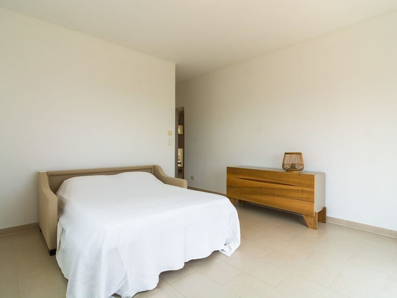 Stylish Villa In Draguignan With Swimming Pool