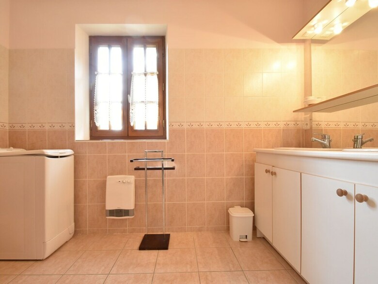 Spacious Holiday Home With Private Swimming Pool In Uzech