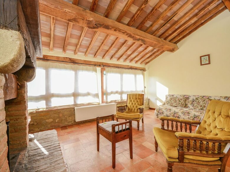Beautiful Apartment With Shared Swimming Pool, Restaurant And Magnificent View