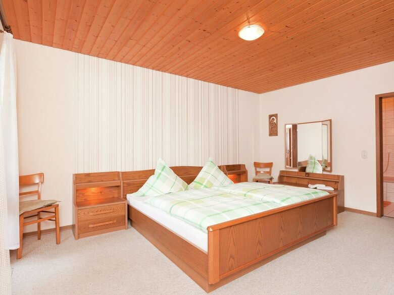 Beautiful Apartment On A Farm With Terrace In Loogh