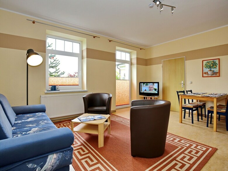 Comely Apartment In K�hlungsborn With Garden