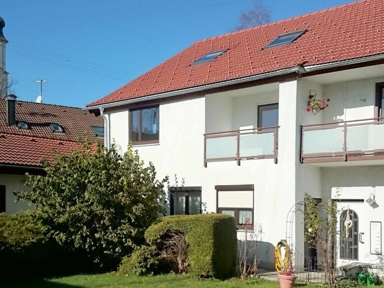 Cozy Apartment In Lechbruck With Garden