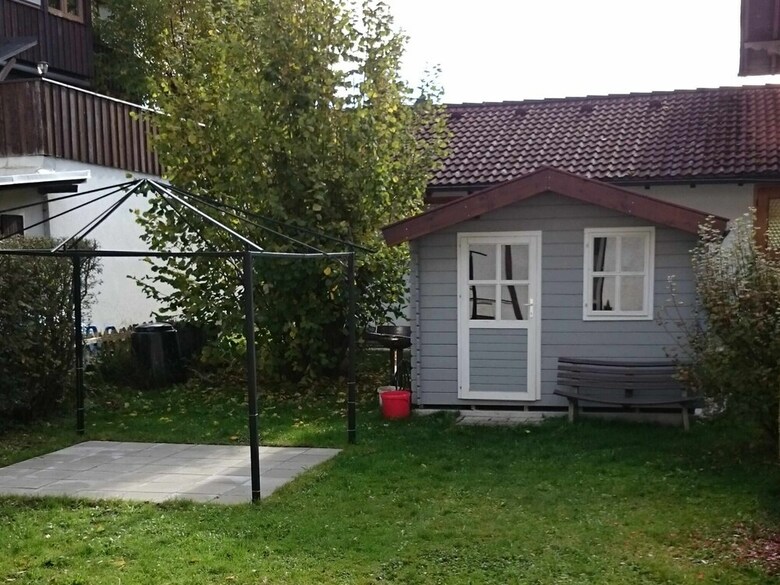 Cozy Apartment In Lechbruck With Garden
