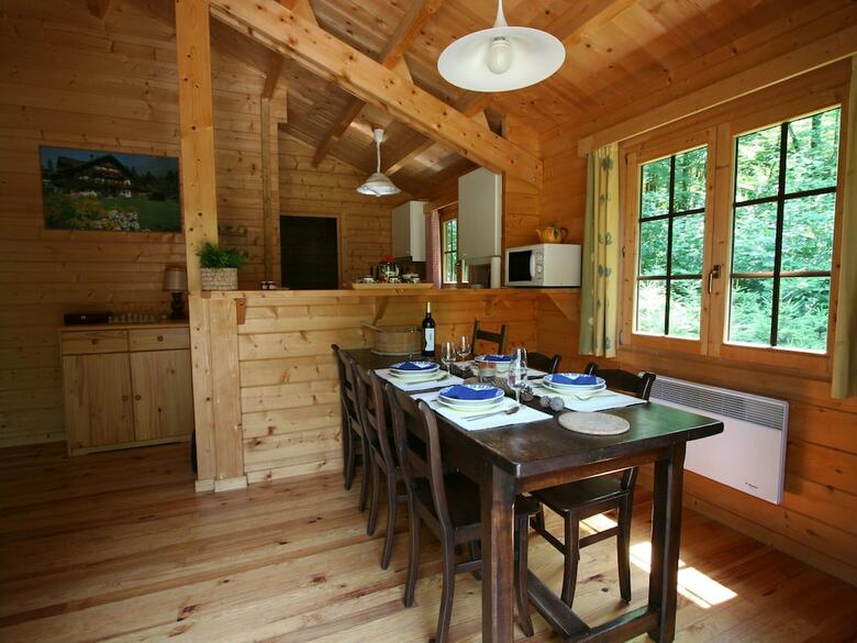 Beautiful Chalet Situated In The Pleasant Area Bomal