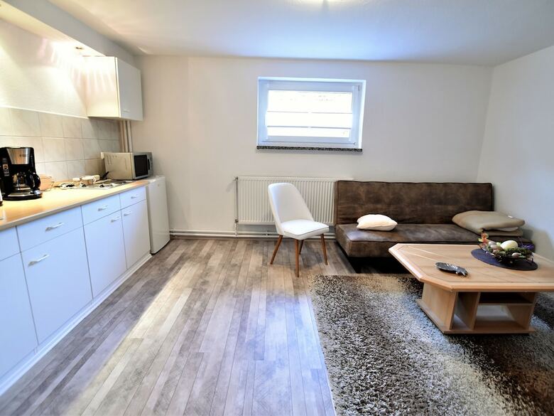 Luxurious Apartment In G�gelow With Garden
