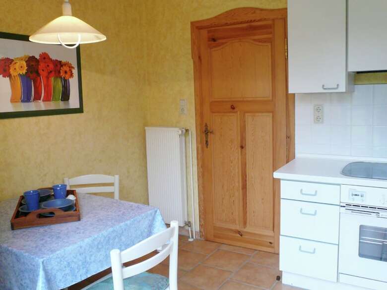 Charming Sea View Apartment In Lozen
