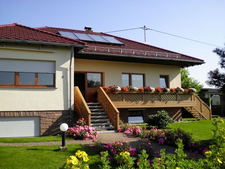 Quaint Pet-friendly Apartment In Neustra�burg