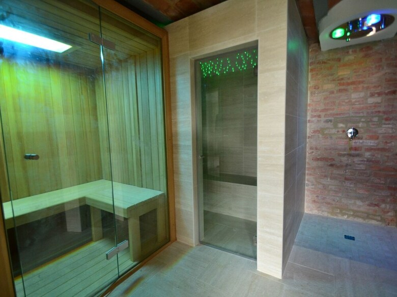 Amazing Farmhouse In Montecatini Terme With Jacuzzi