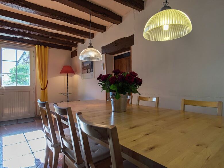 Luxurious Holiday Home In Montrichard With Pool