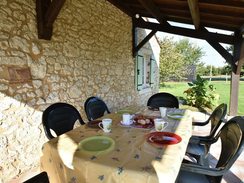 Spacious Holiday Home In Saint-nexans With Terrace