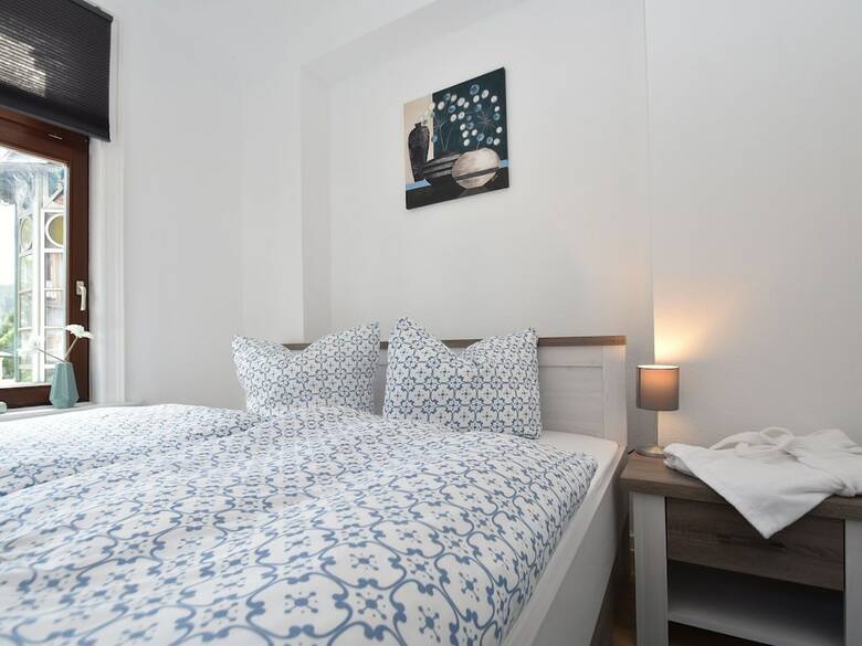 Heritage Apartment In Ilmenau With Garden