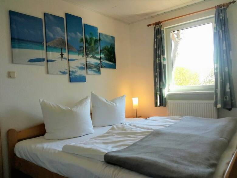 Modern Bungalow With Terrace In K�hlungsborn