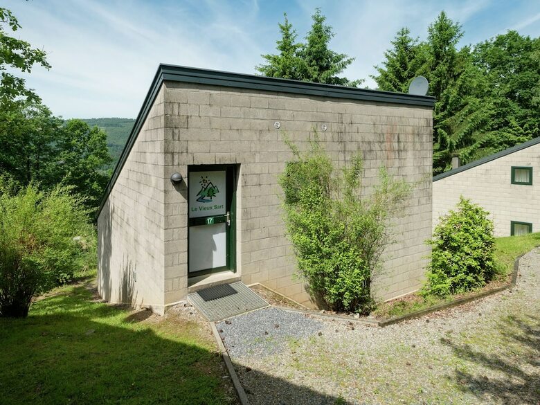 Modern Holiday Home In Stavelot With Stunning Views