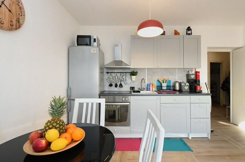 Apartment 1811