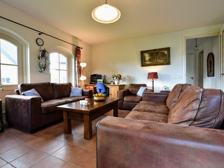 Ranquil Holiday Home In Bronckhorst Near Forest"