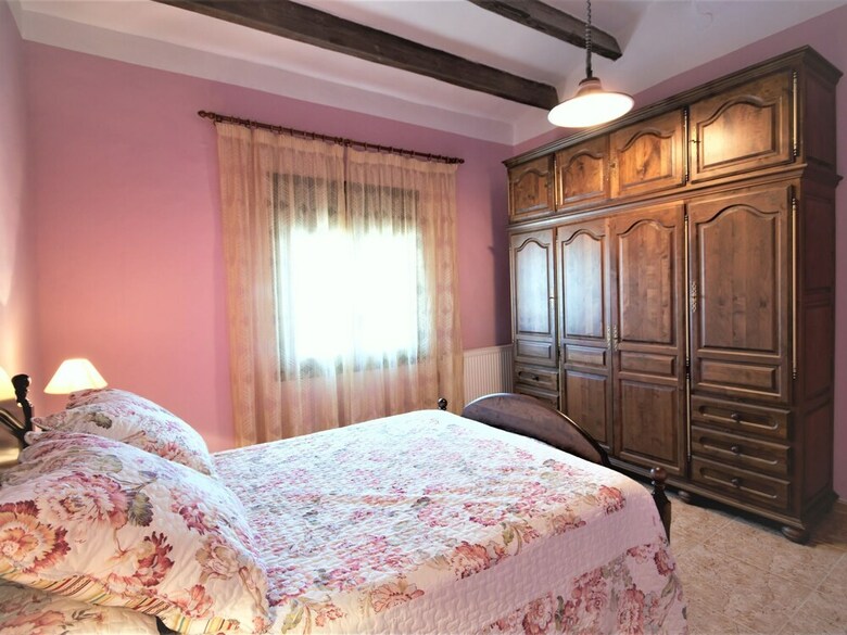 Luxurious Cottage In Vila-sacra With Terrace